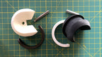 Puzzle esférico 3D BEN mini de 5 cm en blanco + negro, con las piezas sueltas