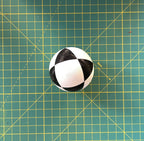 Puzzle esférico 3D CBO de 5 cm en blanco + negro +gris, armado