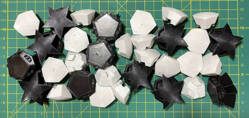 Puzzle esférico 3D CHL de 7,5 cm en blanco + negro, con las piezas sueltas