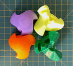 Puzzle esférico 3D FLR de 5 cm en naranja + violeta + amarillo flúor + verde, con las piezas sueltas