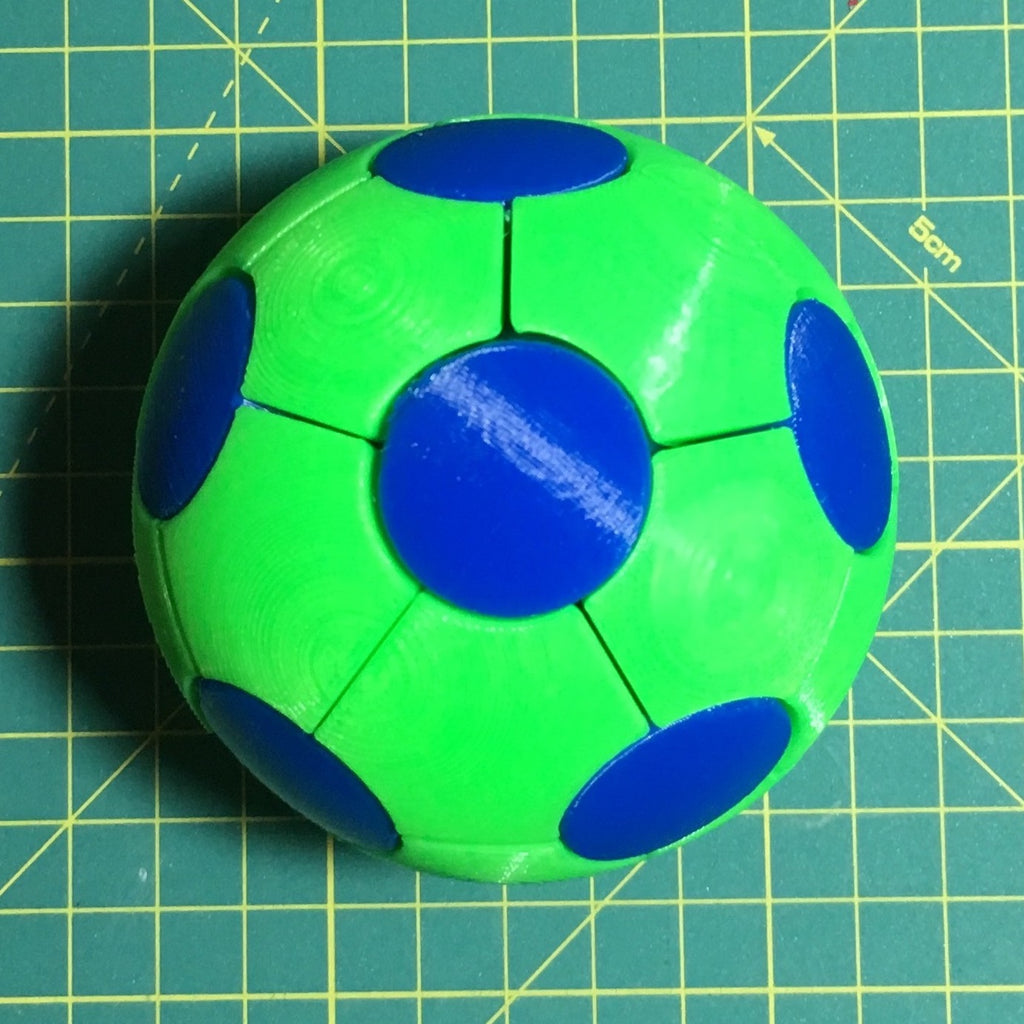 Puzzle esférico 3D KNT de 7,5 cm en azul + verde flúor, armado
