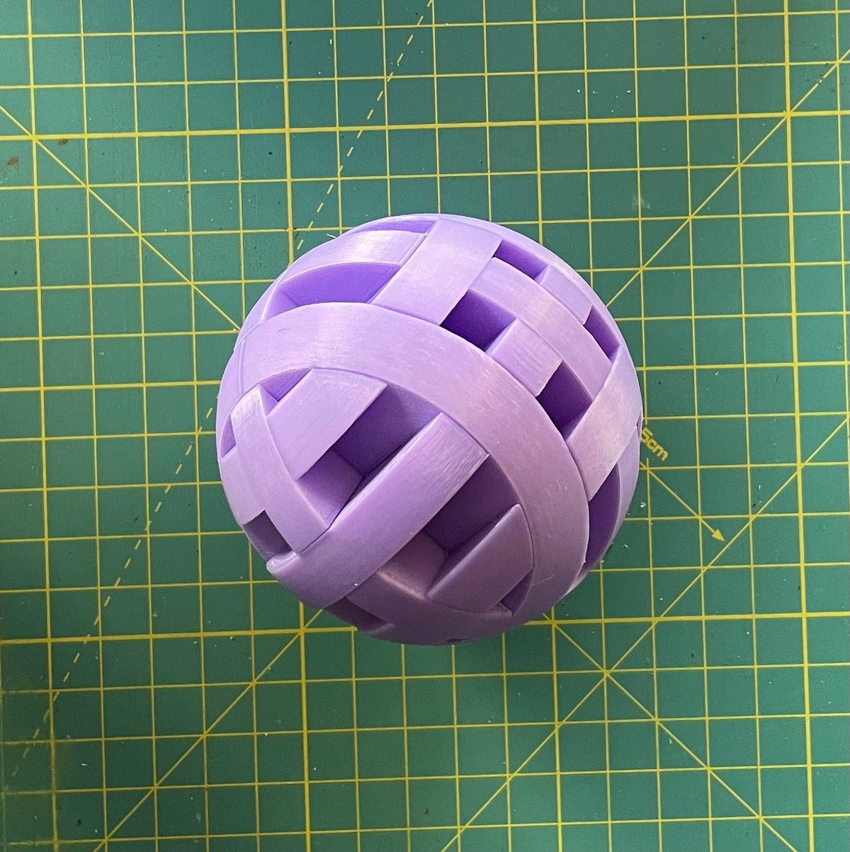 Puzzle esférico 3D ORT de 7,5 cm en violeta, armado