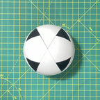 Puzzle esférico 3D QTR de 7,5 cm en blanco + negro, armado