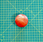 Puzzle esférico 3D SKV mini de 5 cm en rojo, armado