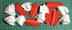 Puzzle esférico 3D TMG de 7,5 cm en blanco + rojo, con las piezas sueltas
